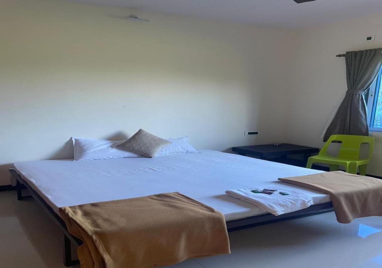 Scarlet Resort Alībāg Zewnętrze zdjęcie